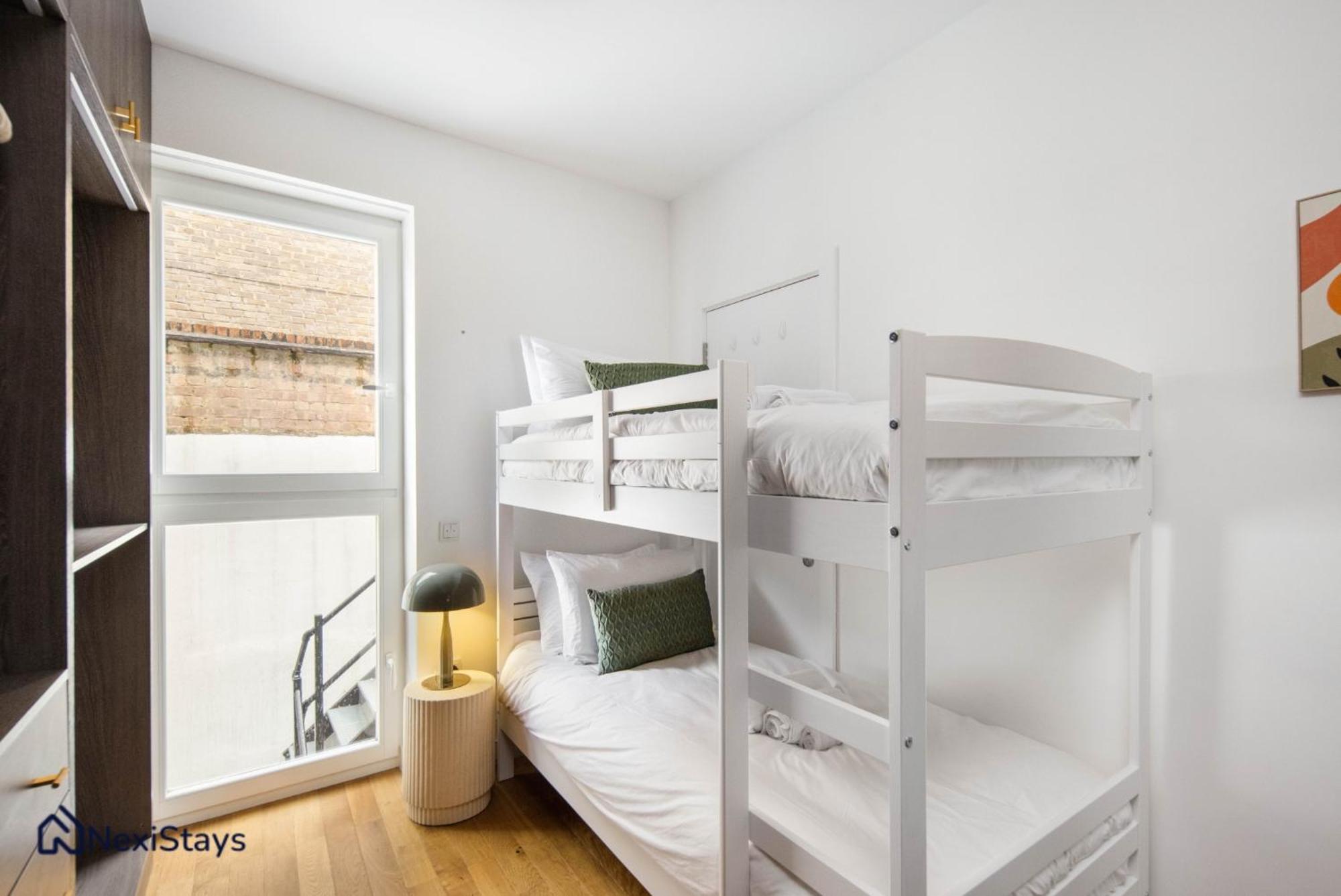 1 Min Walk To Euston Station, Modern Townhouse Apartamento Londres Exterior foto