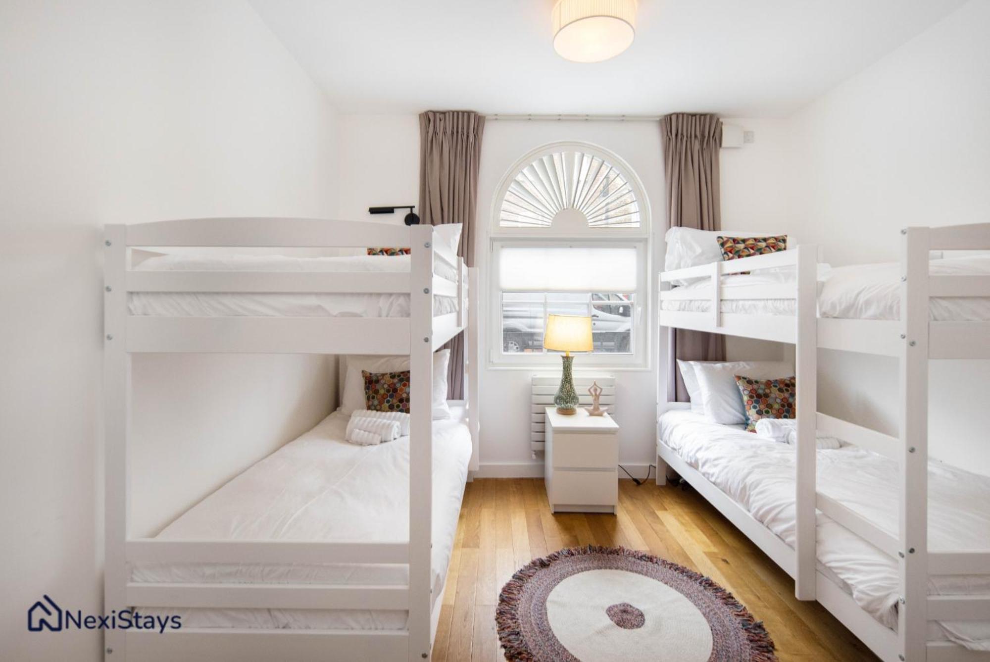 1 Min Walk To Euston Station, Modern Townhouse Apartamento Londres Exterior foto