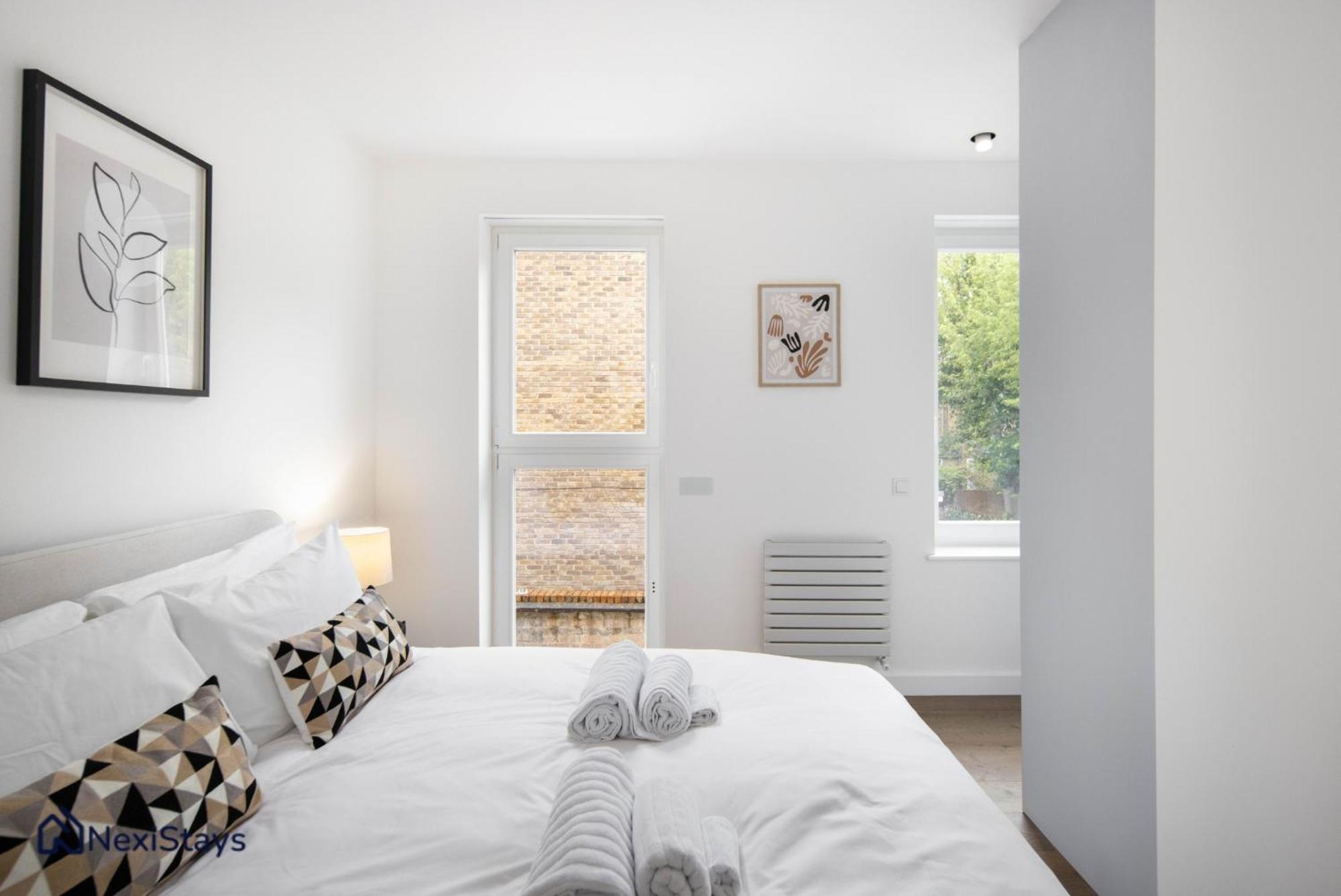 1 Min Walk To Euston Station, Modern Townhouse Apartamento Londres Exterior foto