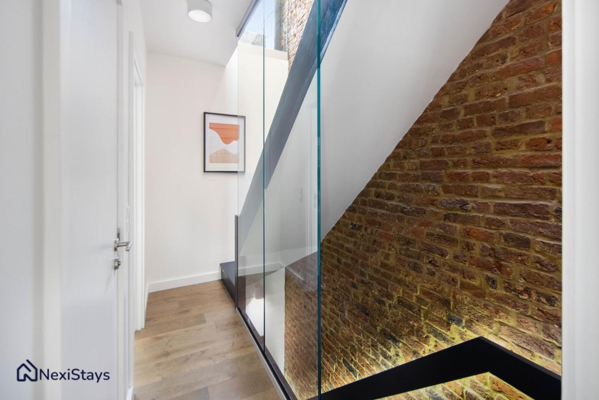 1 Min Walk To Euston Station, Modern Townhouse Apartamento Londres Exterior foto