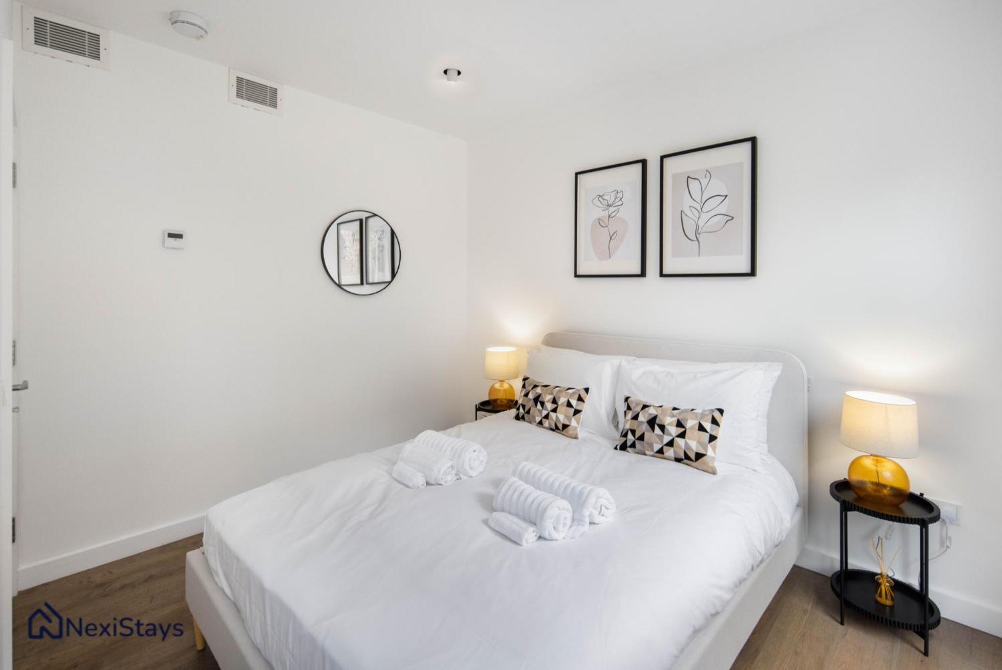 1 Min Walk To Euston Station, Modern Townhouse Apartamento Londres Exterior foto