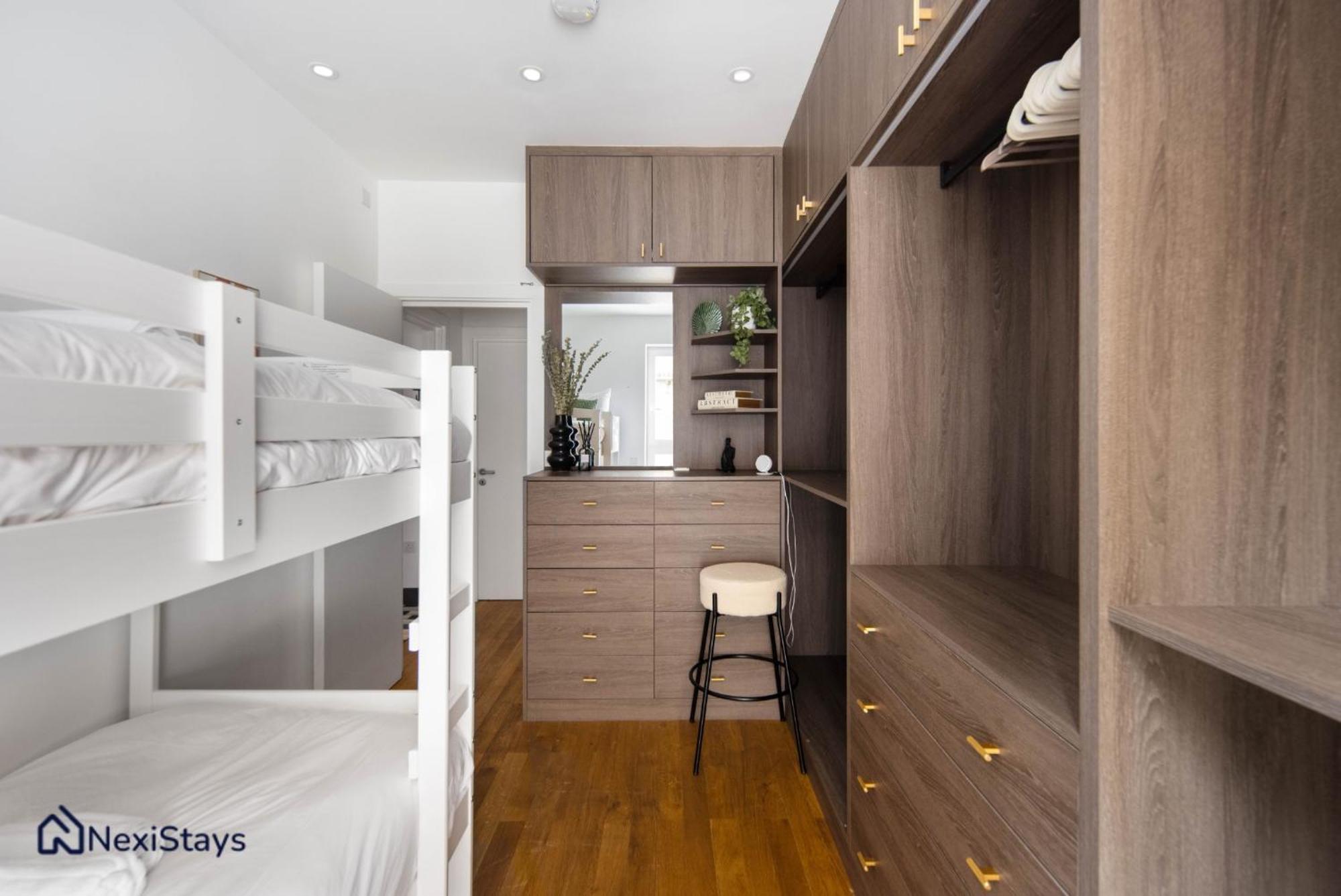 1 Min Walk To Euston Station, Modern Townhouse Apartamento Londres Exterior foto